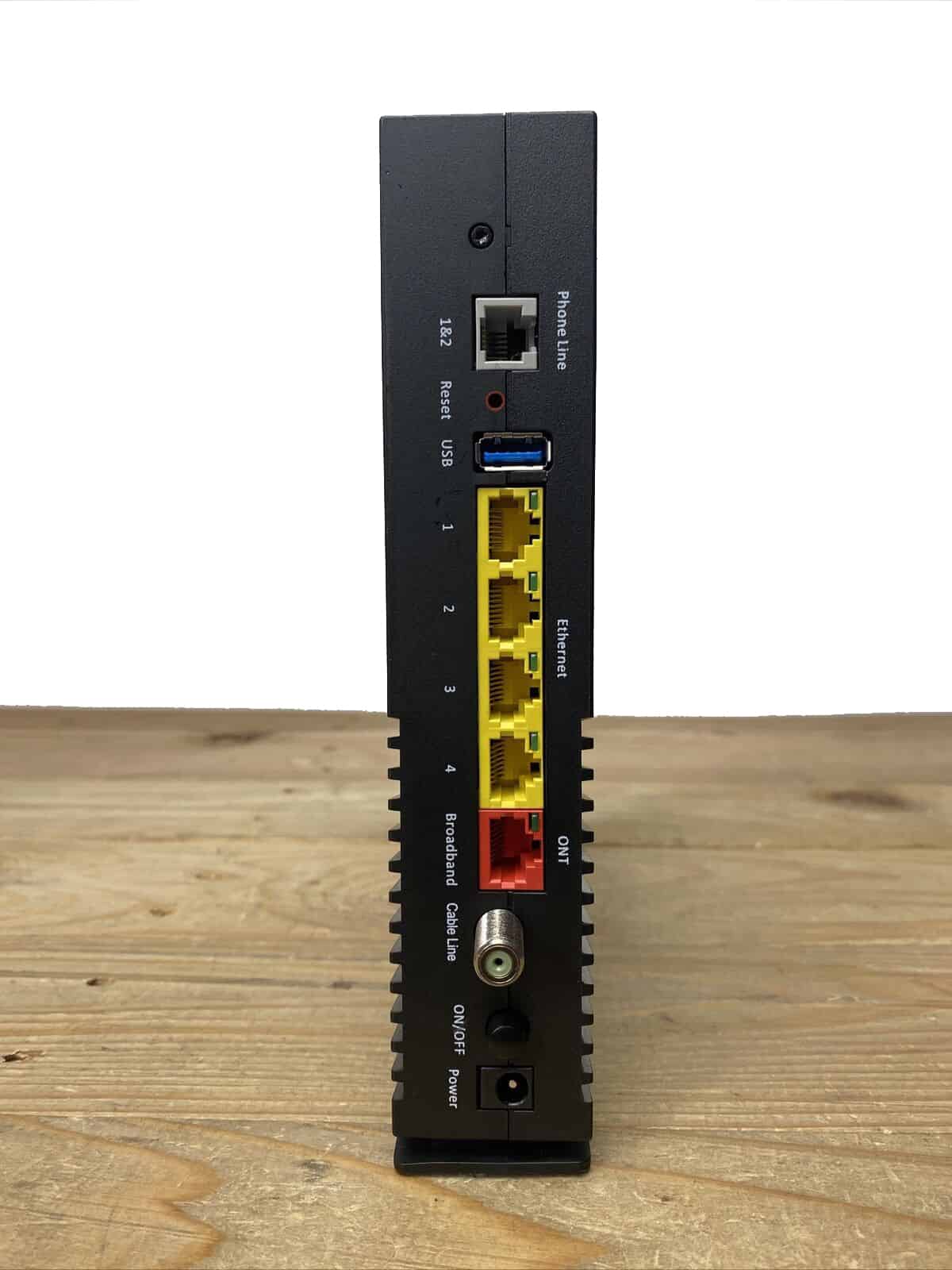 Ports of the Arris NVG468MQ