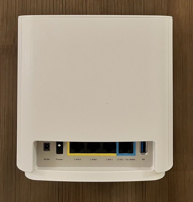 ASUS ZenWiFi XT8 Ports