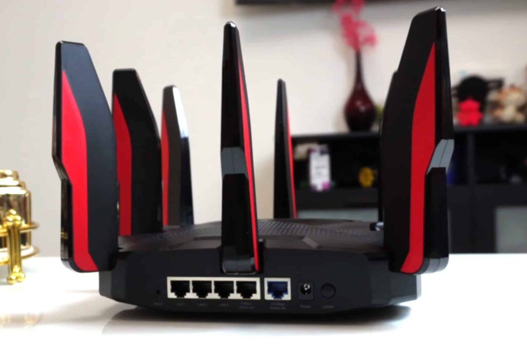 TP-Link Archer GX90 Ports