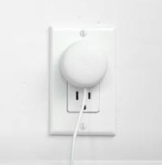 Plugin the power cable