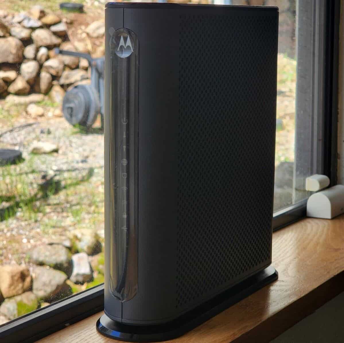 Motorola MG8702 Review