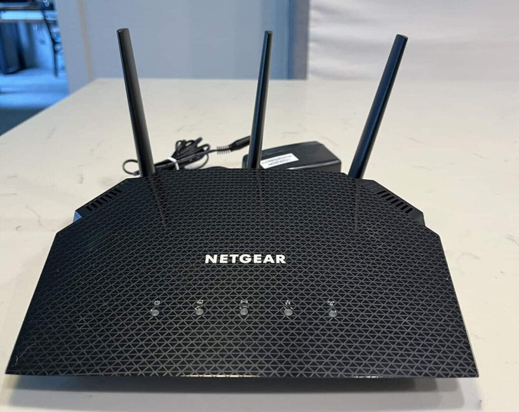 Netgear R6700AX AX1800 Overview