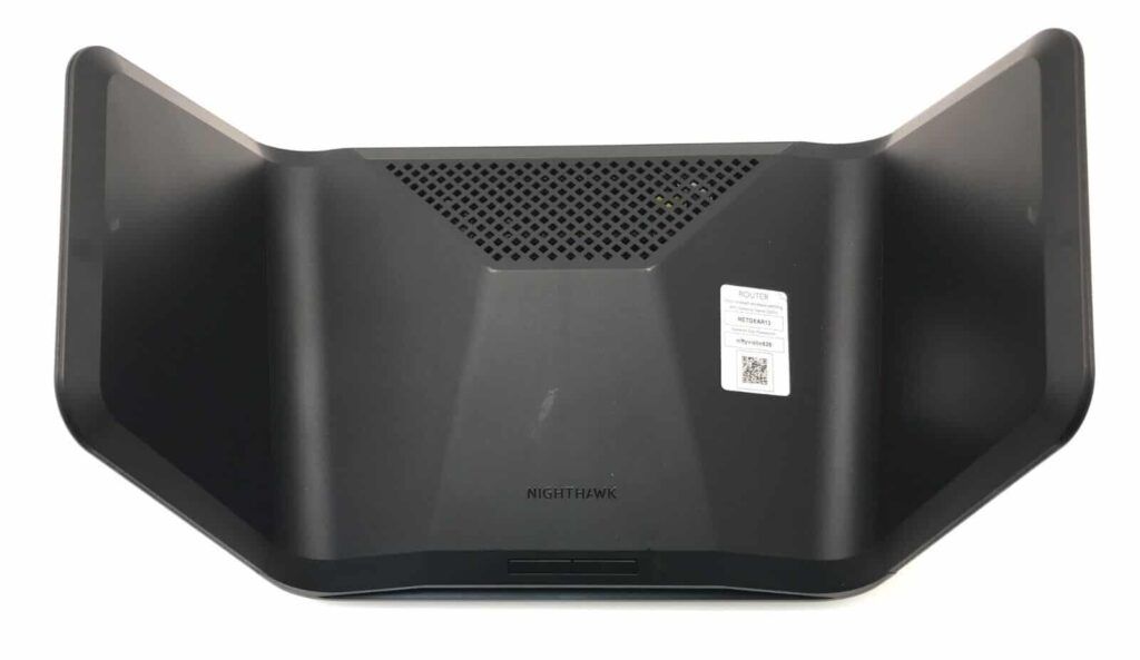 Netgear Nighthawk RAX70 Design