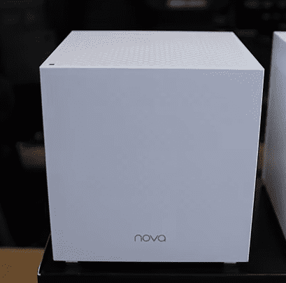 Tenda Nova MW12 Front View