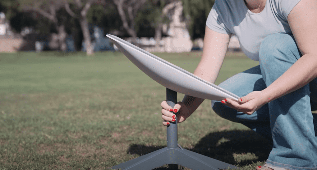 Insert the mast into the Starlink mount